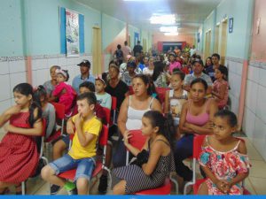 PAIS E ALUNOS PARTICIPANTES DA PALESTRA