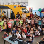 Alunos e professores reunidos com a equipe de sustentabilidade para iniciarmos a ação educativa - turma período da manhã