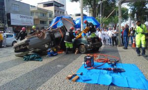 SIMULAÇÃO DE VÍTIMA PRESA NAS FERRAGENS REALIZADA PELA BRVIDA