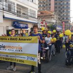 ALUNOS DA APAE DE POUSO ALEGRE PARTICIPANDO DA CAMINHADA