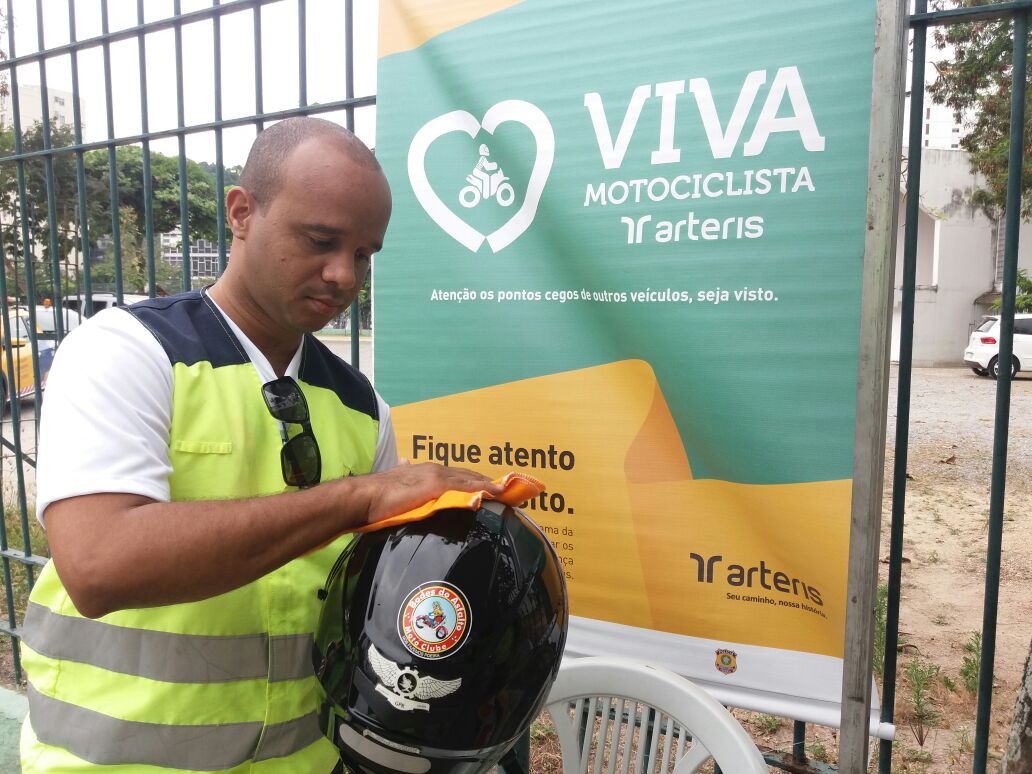 Higienização de capacetes