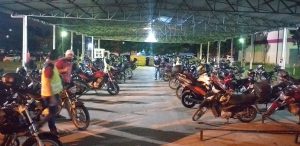 Estacionamento de motos da universidade UNISOCIESC - Joinville.