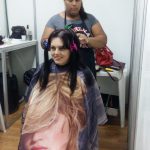 Corte de cabelo.