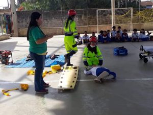 Simulação de atendimento pré hospitalar pela equipe Br Vida.