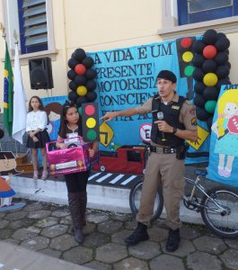 SARGENTO PAULO DA PM NO BATE PAPO COM OS ALUNOS