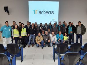 Colaboradores da empresa Serede que participaram da palestra Viva Seguro