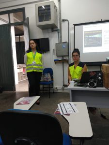 Apresentação da palestra Viva Seguro e momento de orientação aos pedestres e ciclistas