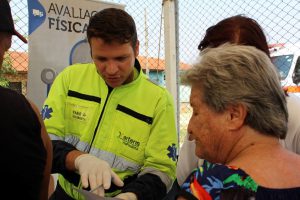 Exames básicos de saúde com a equipe da São Francisco Resgate