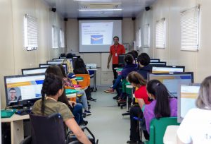 CURSOS TÉCNICOS REALIZADO PELA CARRETA DO SESC