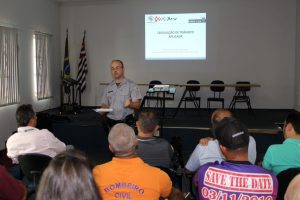 palestra educativa e orientação sobre leis de trânsito e eventos