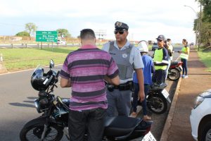 Motociclistas foram orientados pela equipe da ViaPaulista e PMRV