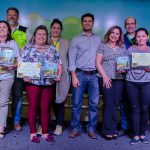 Entrega do troféu e certificado de participação no ano de 2019.