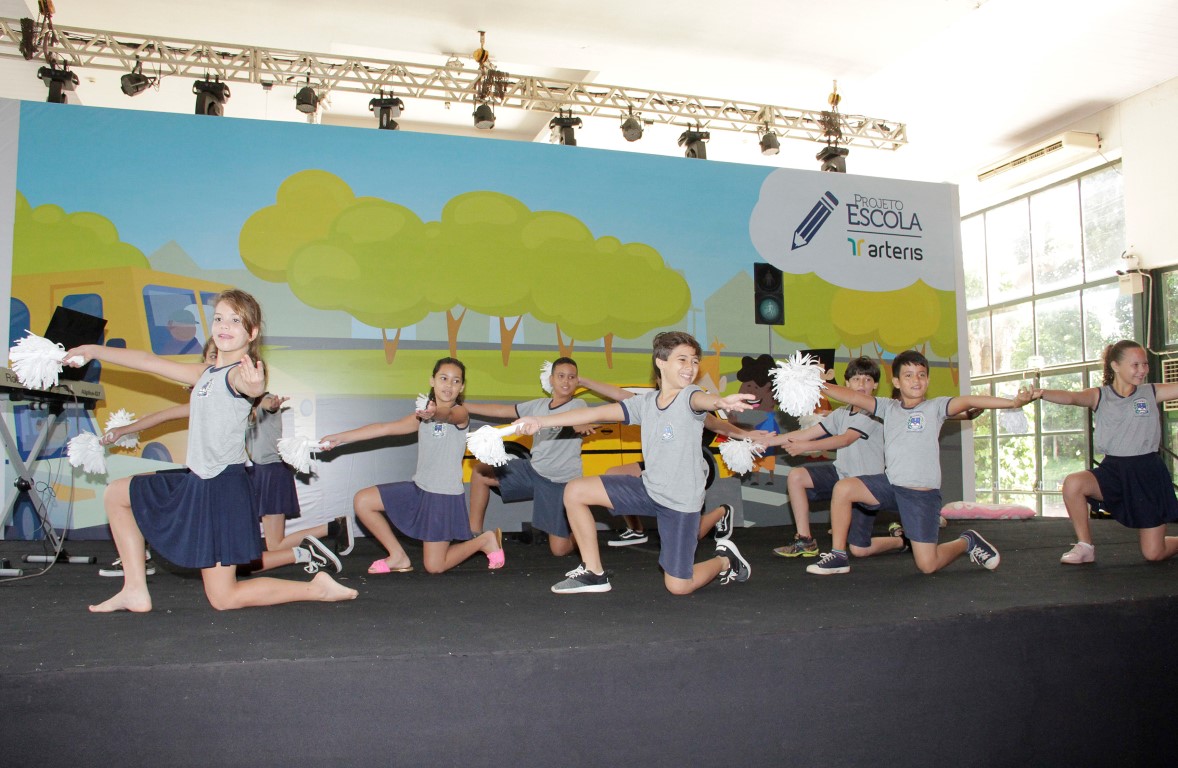 Apresentação das escolas premiadas como Destaque e Menções do ano - EMEF Yolanda de São Simão