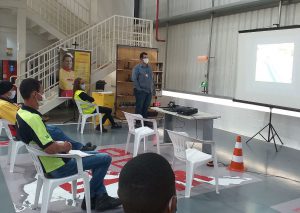 PALESTRA VIVA SEGURO NA EMPRESA DHL