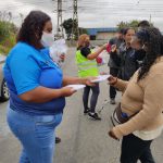 Entrega de máscaras para comunidade em SP