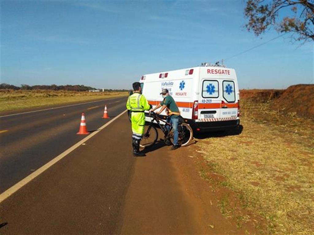 abordagem e orientação sobre segurança no trânsito para ciclistas