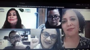 durante a reunião os educadores também interagiram pelo chat e vídeo