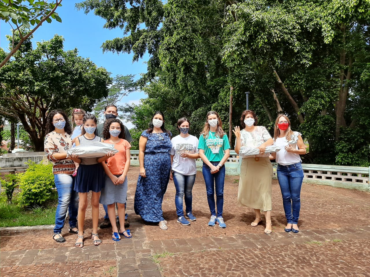 Destaque, Menção e aluna vencedora de São Simão