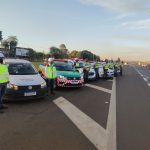 Equipes da concessionária e PMRV orientaram motoristas e passageiros sobre o uso do cinto de segurança