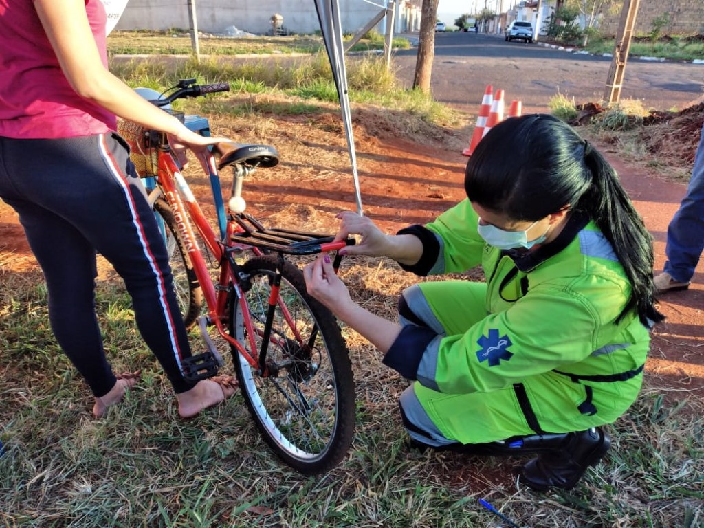 Instalado adesivo refletivo em todas as bicicletas