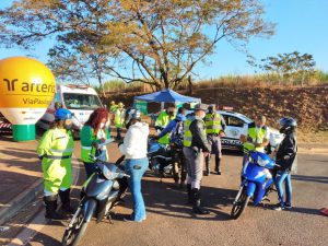 Mensagens educativas e de segurança no trânsito além de reforçar os cuidados com o veículo, são foco nessa ação