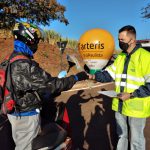 Os motociclistas também receberam antenas aparadoras de linha de cerol