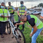 equipe da ViaPaulista e PMRV orientou ciclistas sobre segurança no trânsito