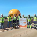 equipe de sustentabilidade e operações preparadas para abordagem educativa sobre segurança no trânsito