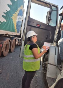 ORIENTAÇÃO SOBRE A MANUTENÇÃO PREVENTIVA DO VEÍCULO E ENTREGA DE BRINDE