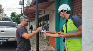 Entrega de folhetos