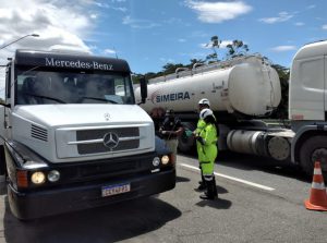 Ação para caminhoneiros