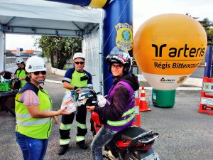 Entrega de brinde.