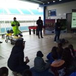 Palestra sobre educação no trânsito e educação ambiental.