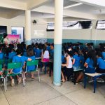 Palestra sobre cidadania, segurança no trânsito e vídeos educativos.