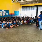 Palestra sobre cidadania, segurança no trânsito e vídeos educativos.