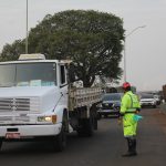 SAU 9 em Américo Brasiliense recebeu a ação educativa sobre o cinto de segurança e orientou motoristas e passageiros de carros de passeio e caminhões