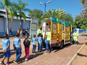 Visitação no interior da ambulância