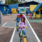 Alunos Conhecendo e Aprendendo na Mini Cidade de Transito