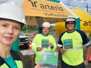 Equipe ViaPaulista abordou caminhoneiros, motoristas, ciclistas e pedestres