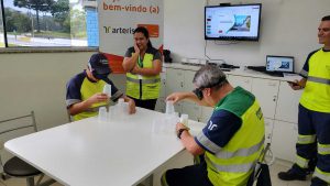 Testando Óculos Efeito Sono e Óculos Efeito Embriagues