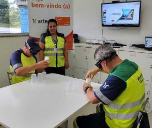 Testando Óculos Efeito Sono e Óculos Efeito Embriagues