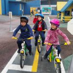 Alunos Conhecendo e Aprendendo na Mini Cidade de Transito