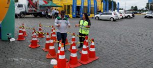Testando Óculos Efeito Embriagues