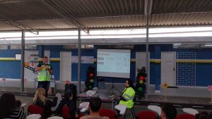 Palestra com orientações.