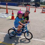 Alunos Conhecendo e Aprendendo na Mini Cidade de Transito