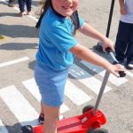 Alunos Conhecendo e Aprendendo na Mini Cidade de Transito