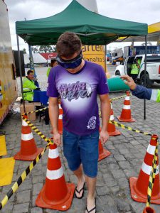 Testando Óculos Efeito Sono