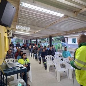 Palestra com orientações.