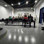 Palestra com orientações.
