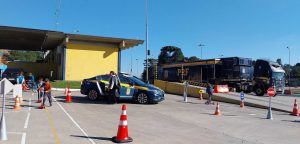 Visita Carreta Cinema e Mini Cidade PRF